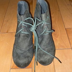 Charles Albert green wedges